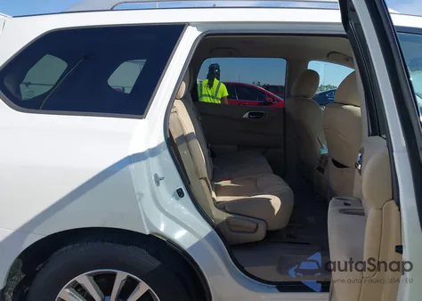 2015 Nissan Pathfinder Sv z USA, uszkodzony, nr VIN 5N1AR2MM1FC603013